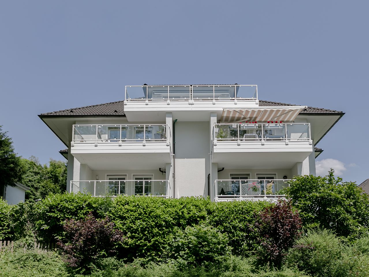 Mit Dachterrasse und Tiefgaragenstellplätzen: Modernes Wohnen im Vogelviertel