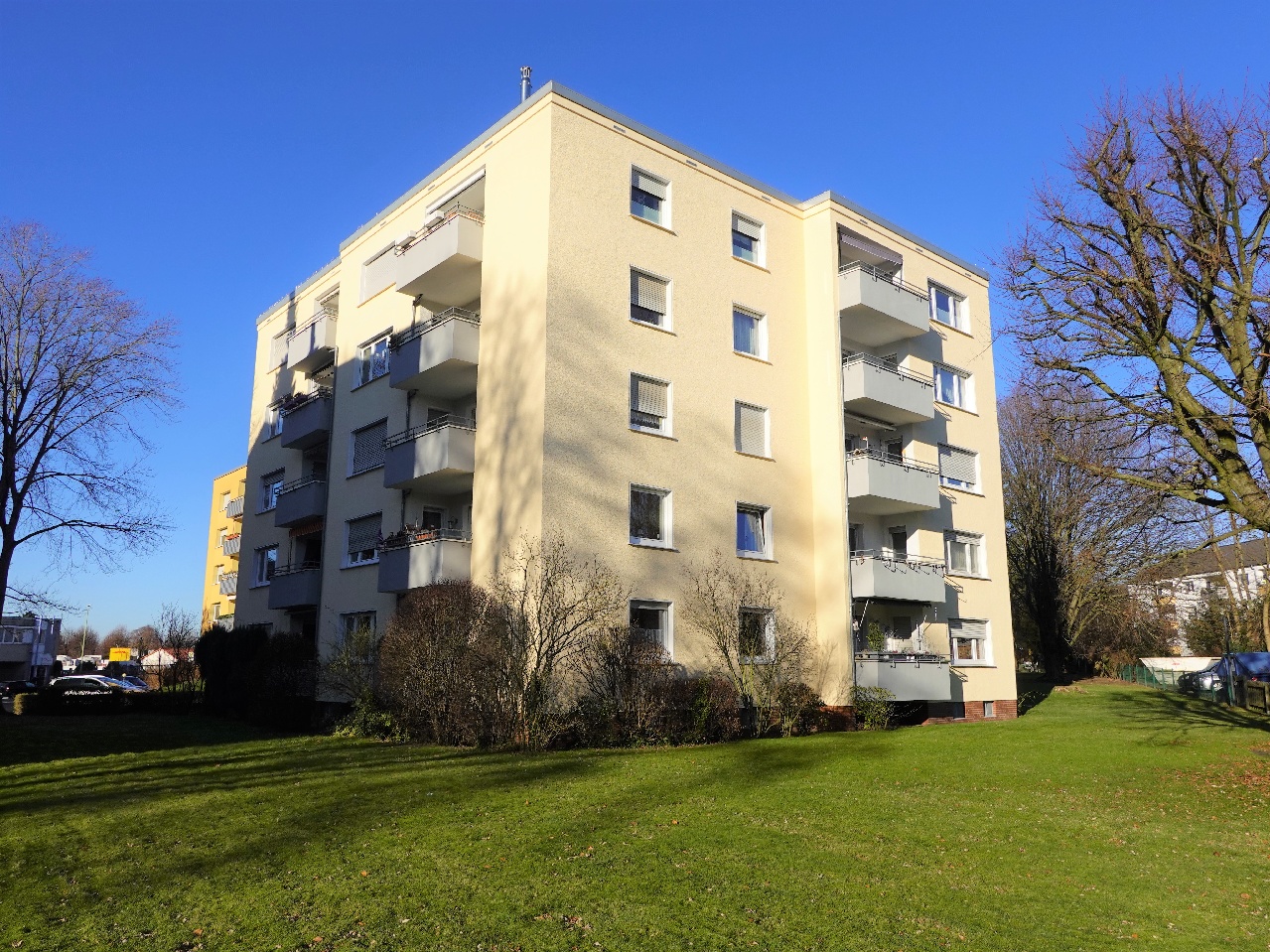 Vermietete Eigentumswohnung in Hohenlimburg- Elsey mit Aufzug, Süd-Balkon und Tageslichtbad