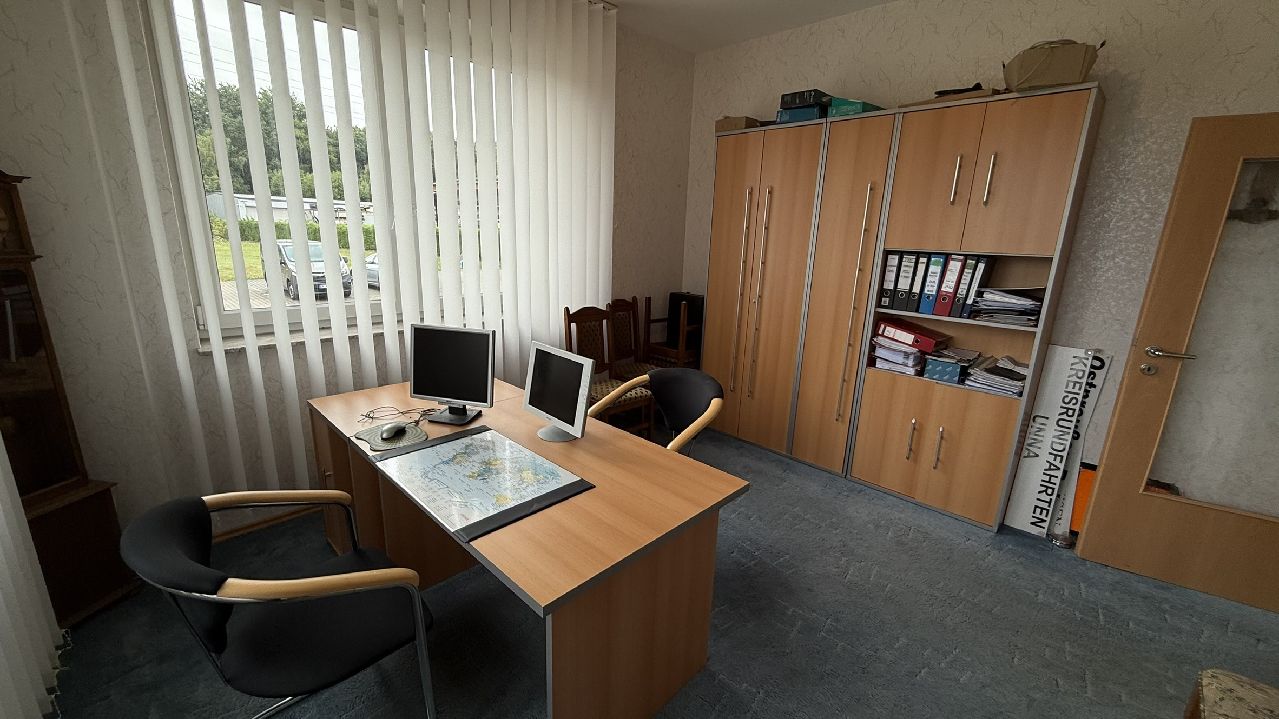 Büro-/Praxisfläche