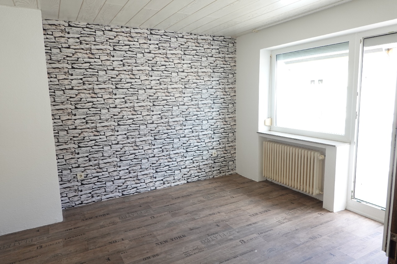 Kinderzimmer mit Loggiazugang