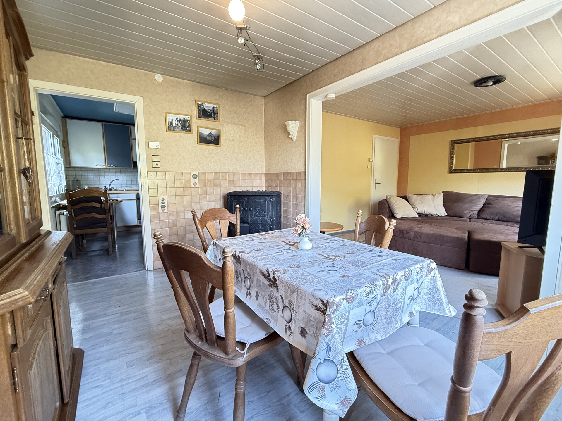 Haupthaus - Essplatz