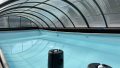 Überdachter Pool