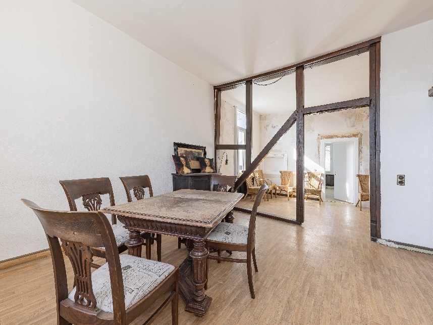 großzügige Räumlichkeiten