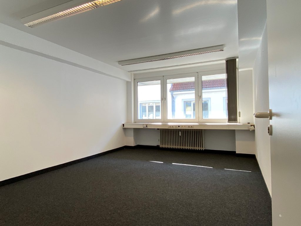 Büro 1