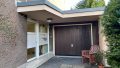 Eingang und Garage 48