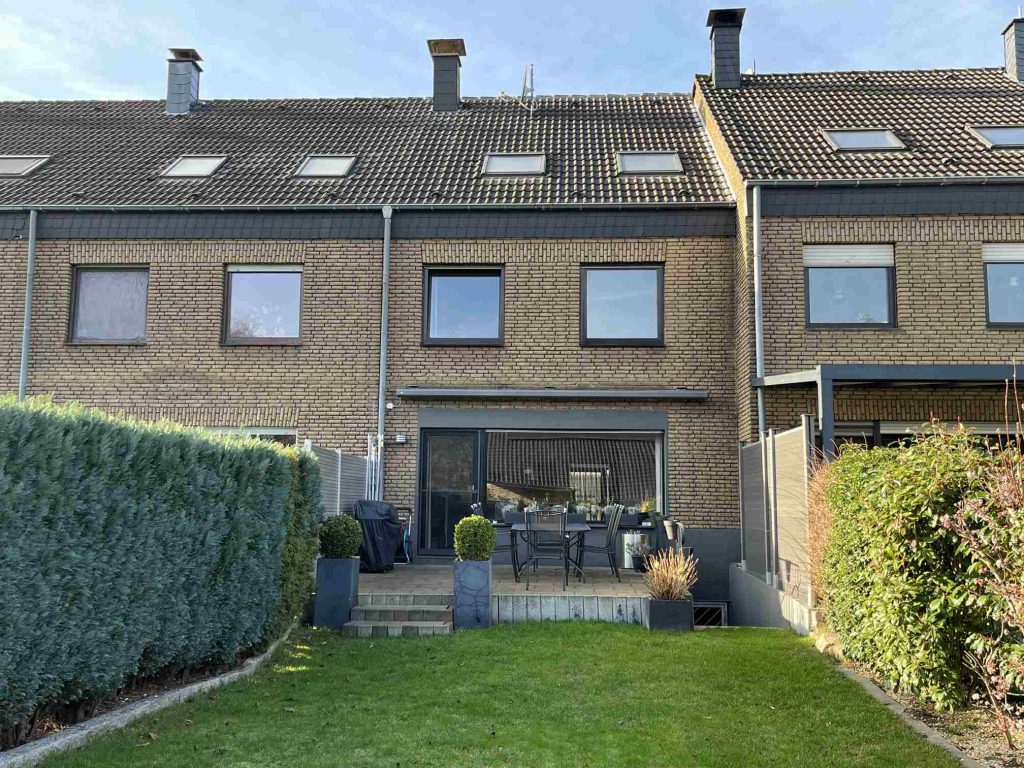 Modernes Reihenhaus in MO-Asberg