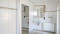 Teilansicht Badezimmer 