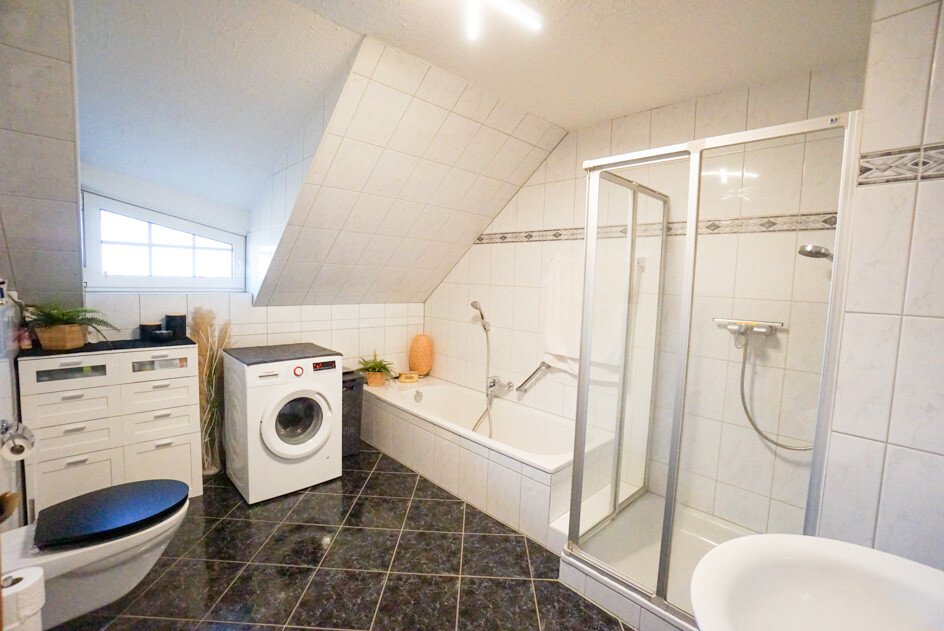Badezimmer im OG