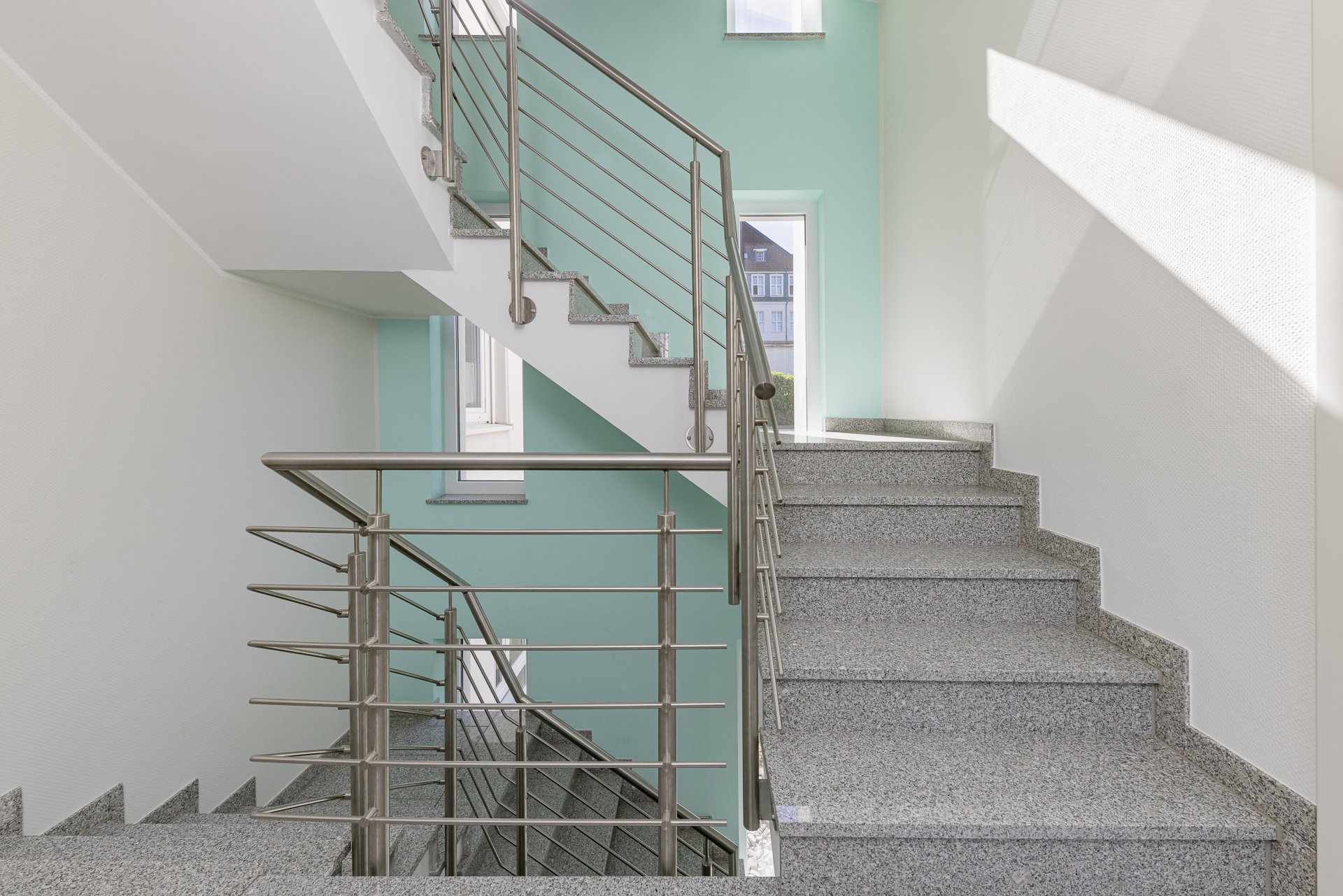 top gepflegtes Treppenhaus