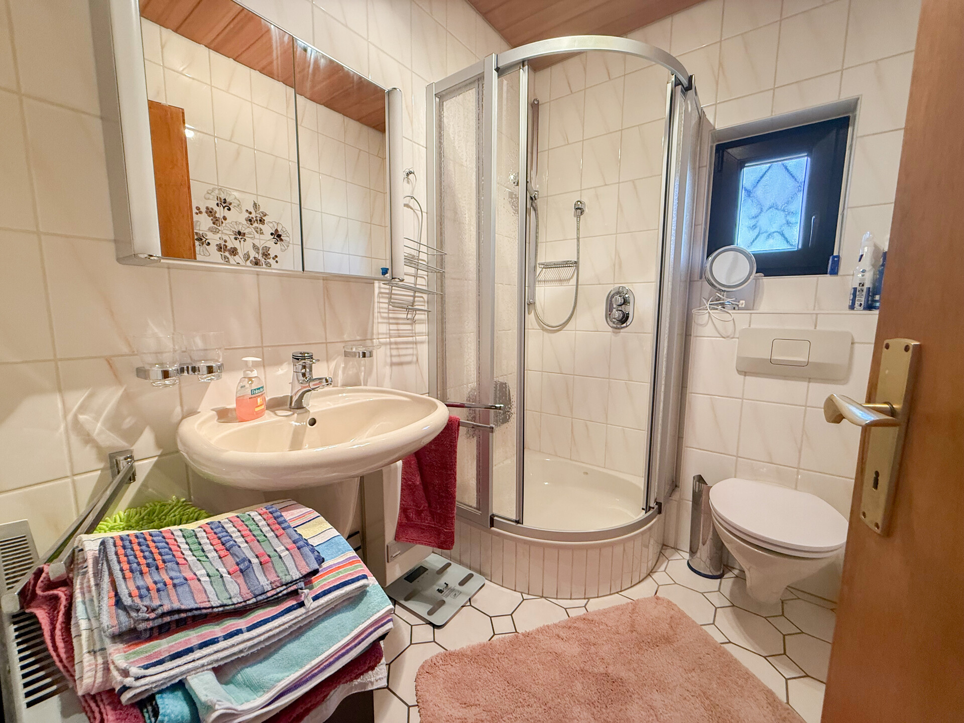 Badezimmer EG