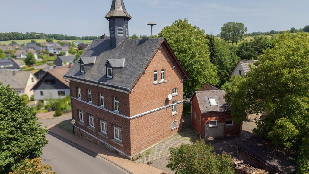 Straßenansicht