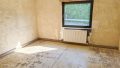 Zimmer - Wohnung links