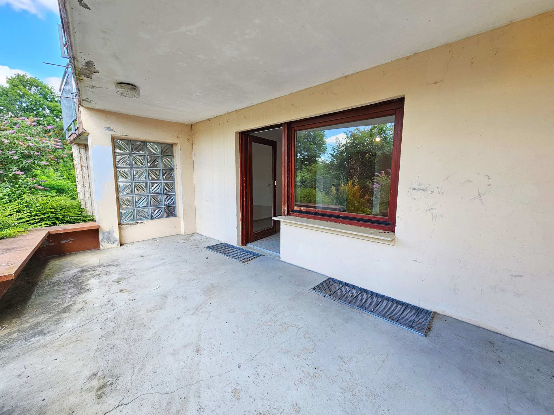 Loggia EG