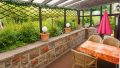 Überdachter Terrasse im Hauseingangsbereich