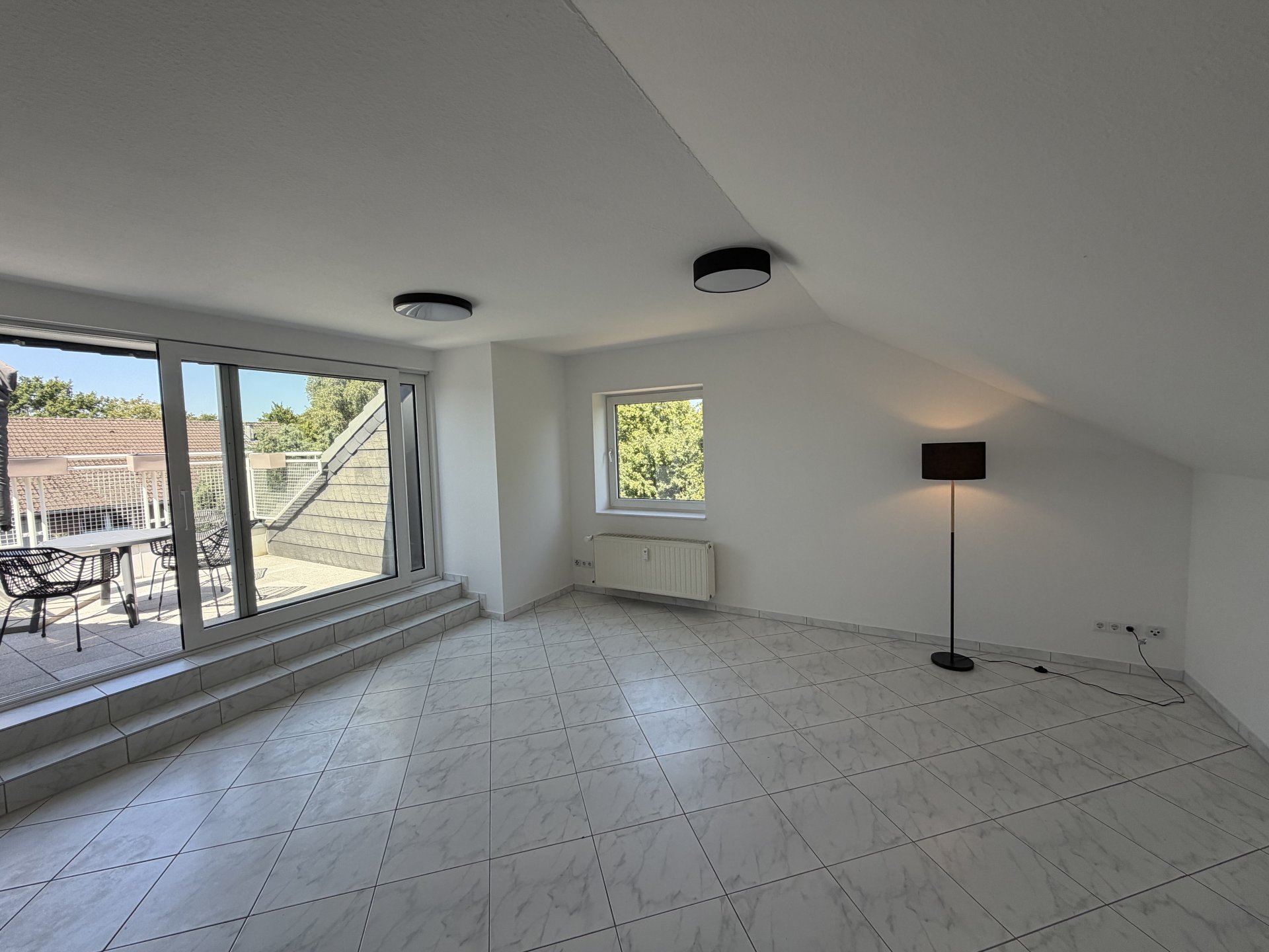 Helles Wohnzimmer