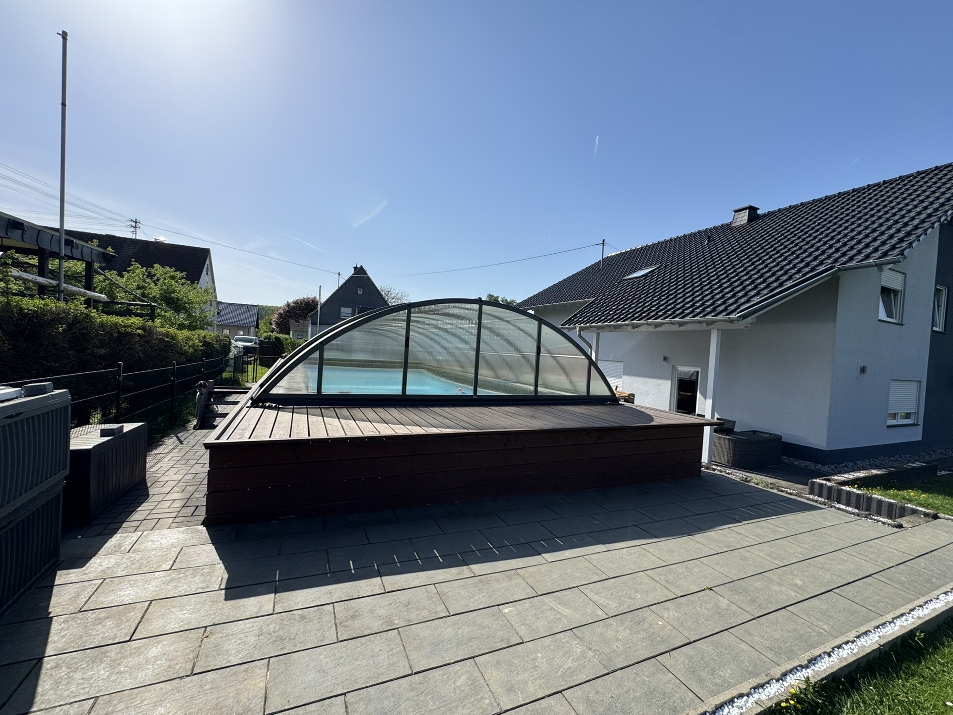 überdachter Poolt