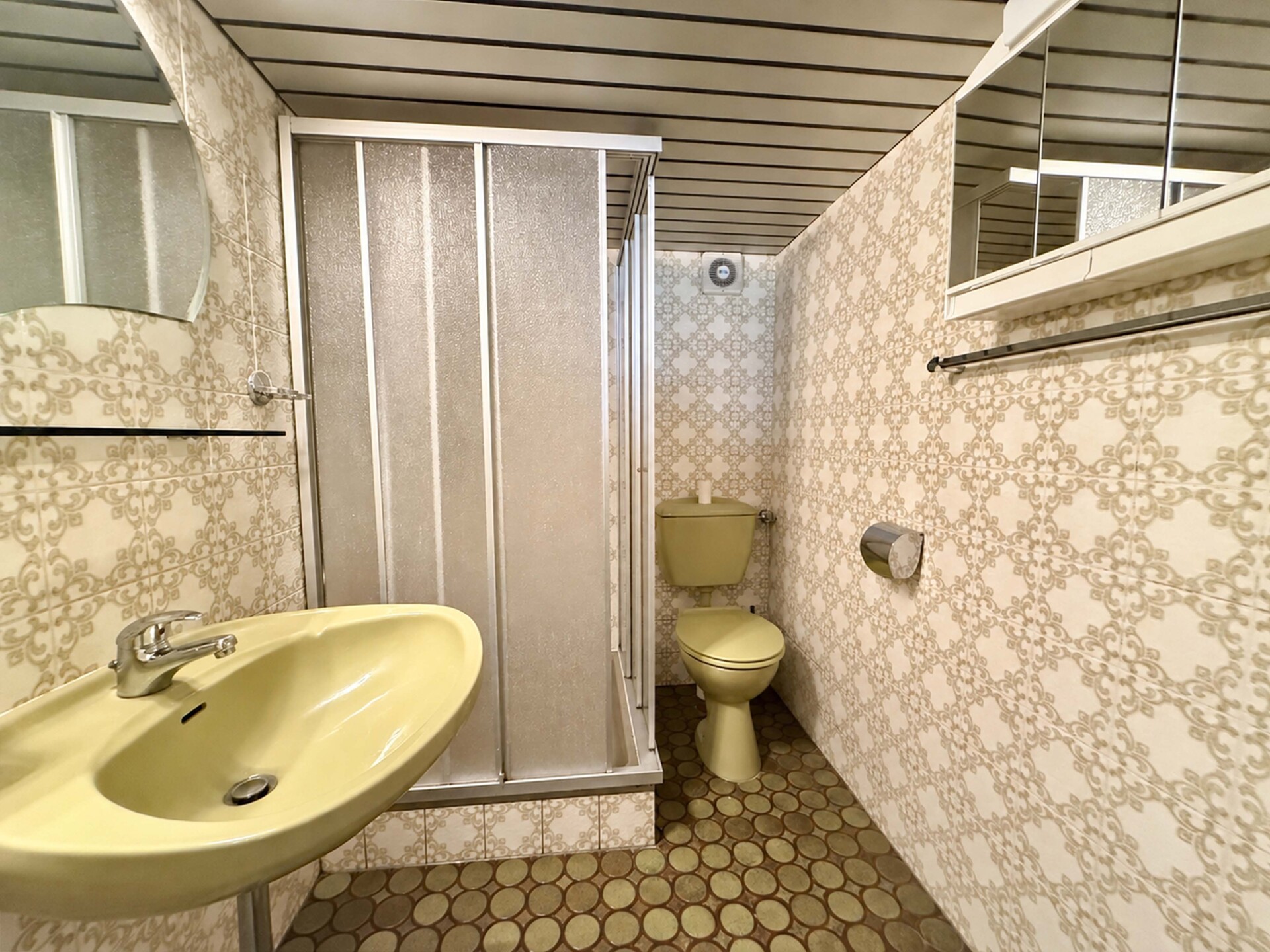 Badezimmer KG