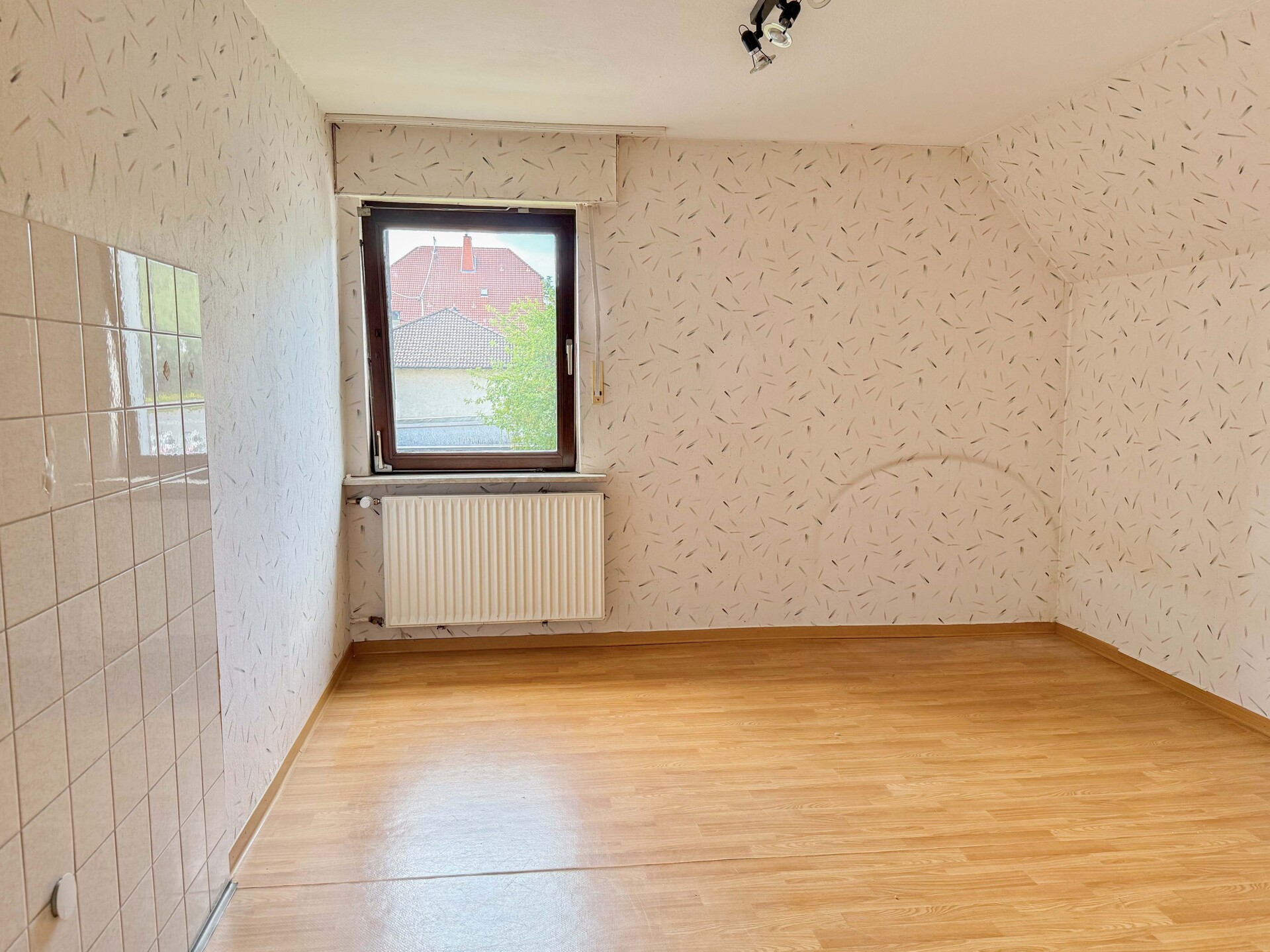DG Zimmer (ehem. Küche)