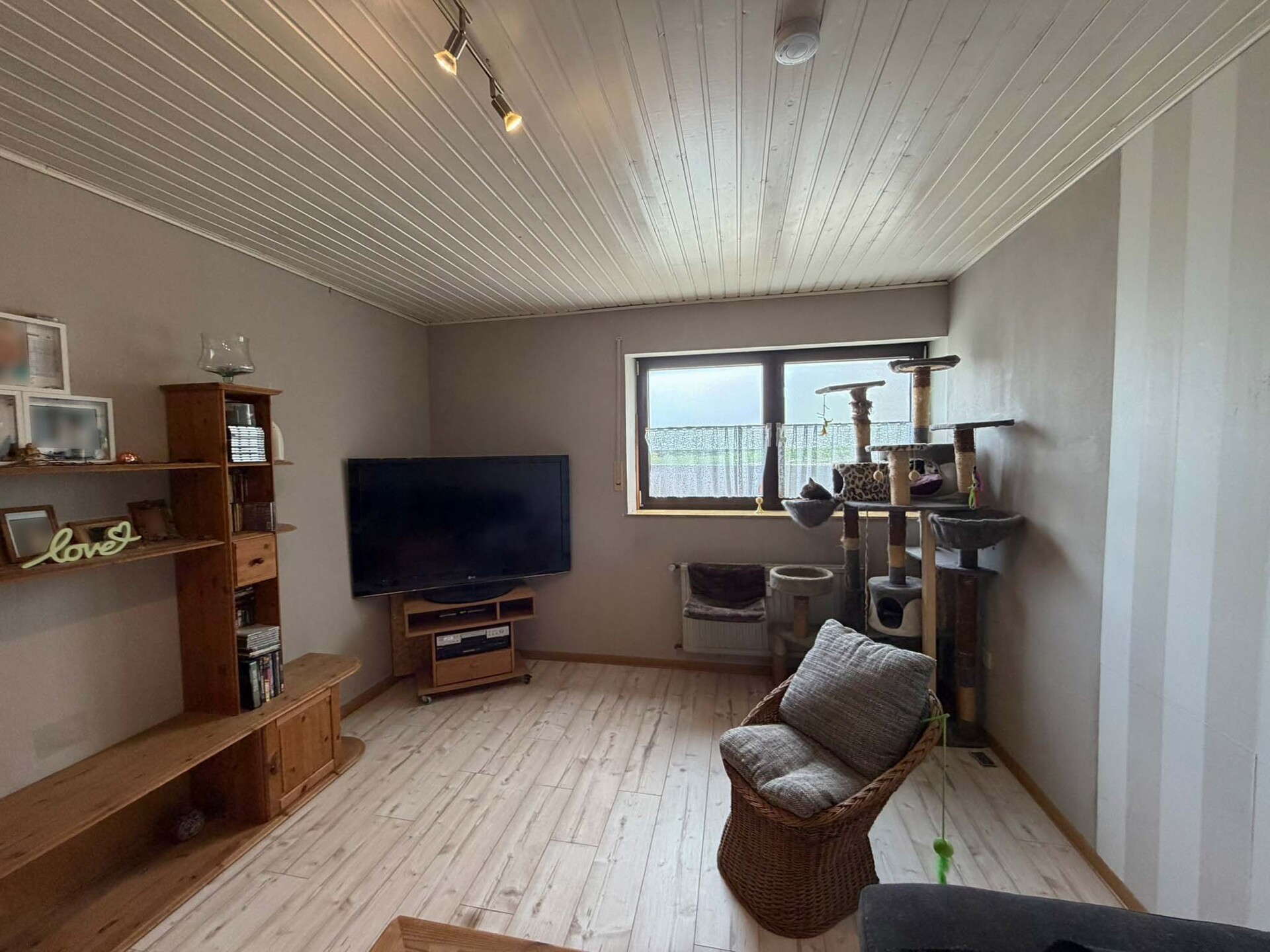 Wohnzimmer KG