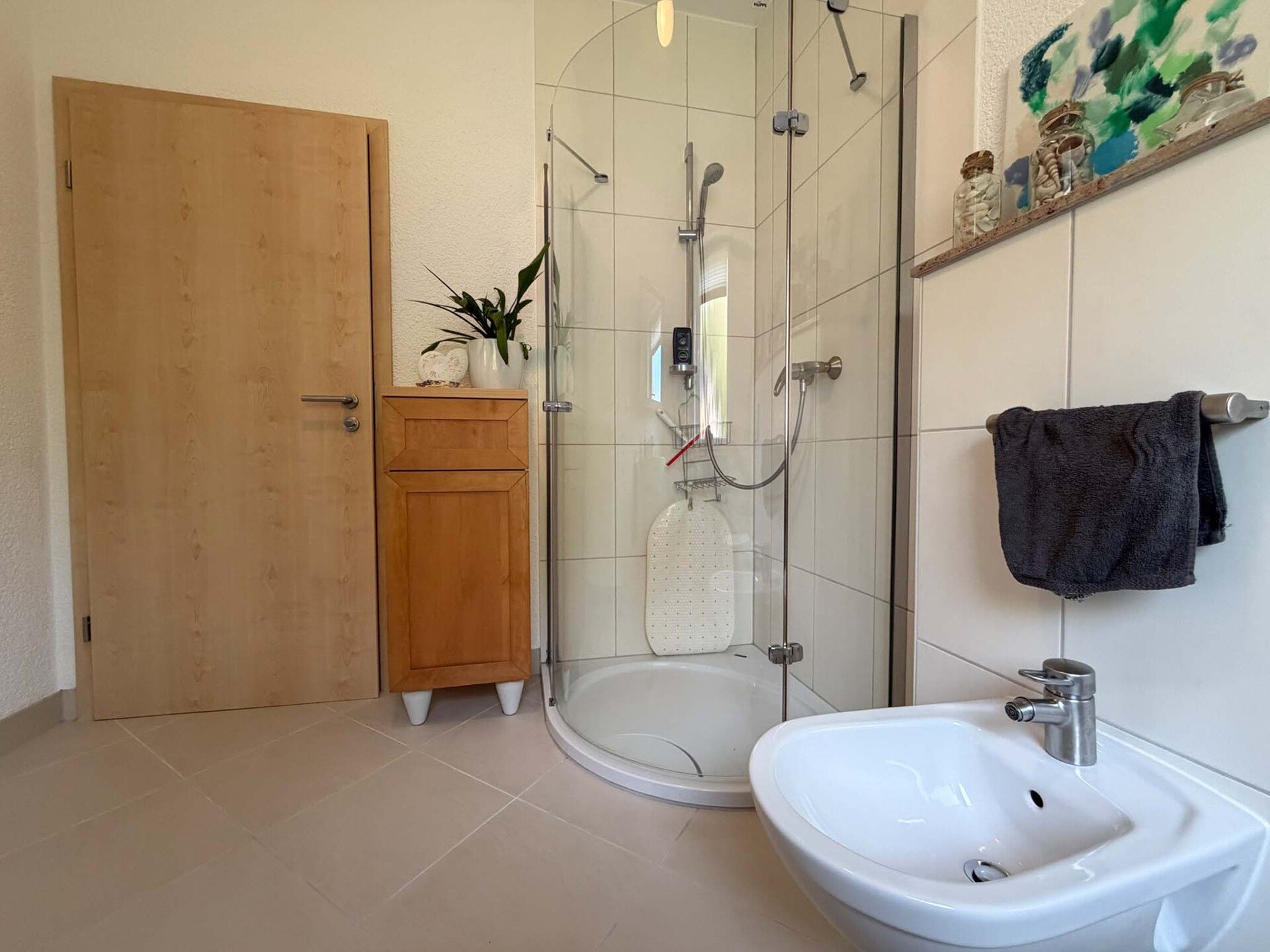 Badezimmer (EG)