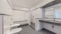 Tageslichtbad mit Dusche und Wanne